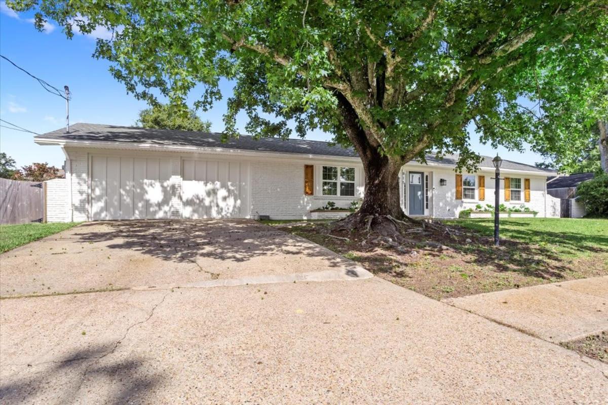 Ranch Home Gem 5Br Home Sleeps 12 With Game Room Gulfport Exterior photo