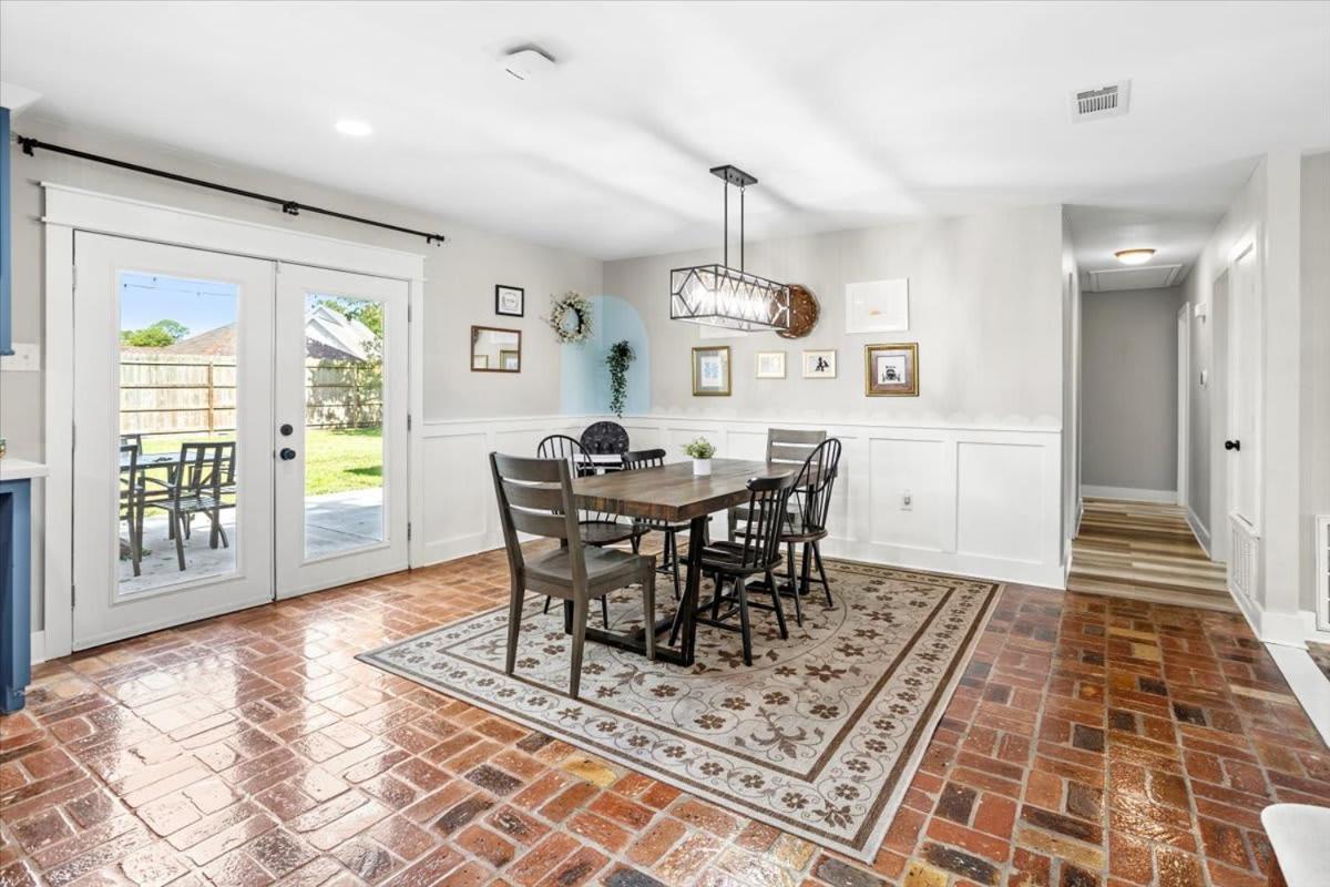 Ranch Home Gem 5Br Home Sleeps 12 With Game Room Gulfport Exterior photo